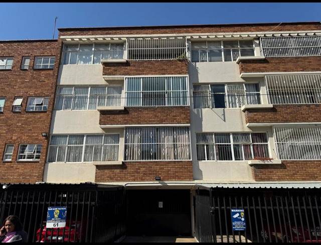 1 BEDROOM APARTMENT FOR SALE IN CYRILDENE